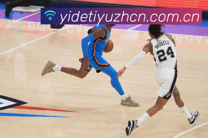 莱万以一八五场一一七球追平斯托伊奇科夫并列巴萨队史射手榜第十战术观察:最新赛事动态与深度分析 莱万以一八五场一一七球追平斯托伊奇科夫并列巴萨队史射手榜第十战术观察:最新赛事动态与深度分析